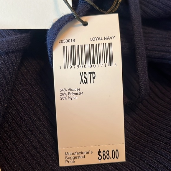 NWT Chelsea & Theodore Navy Knit Hooded Sweater Size XS - Picture 7 of 10